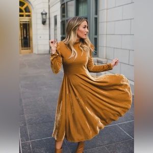 Ivy City Co La La Lady Gold Dress Size S- also have a matching mini size!